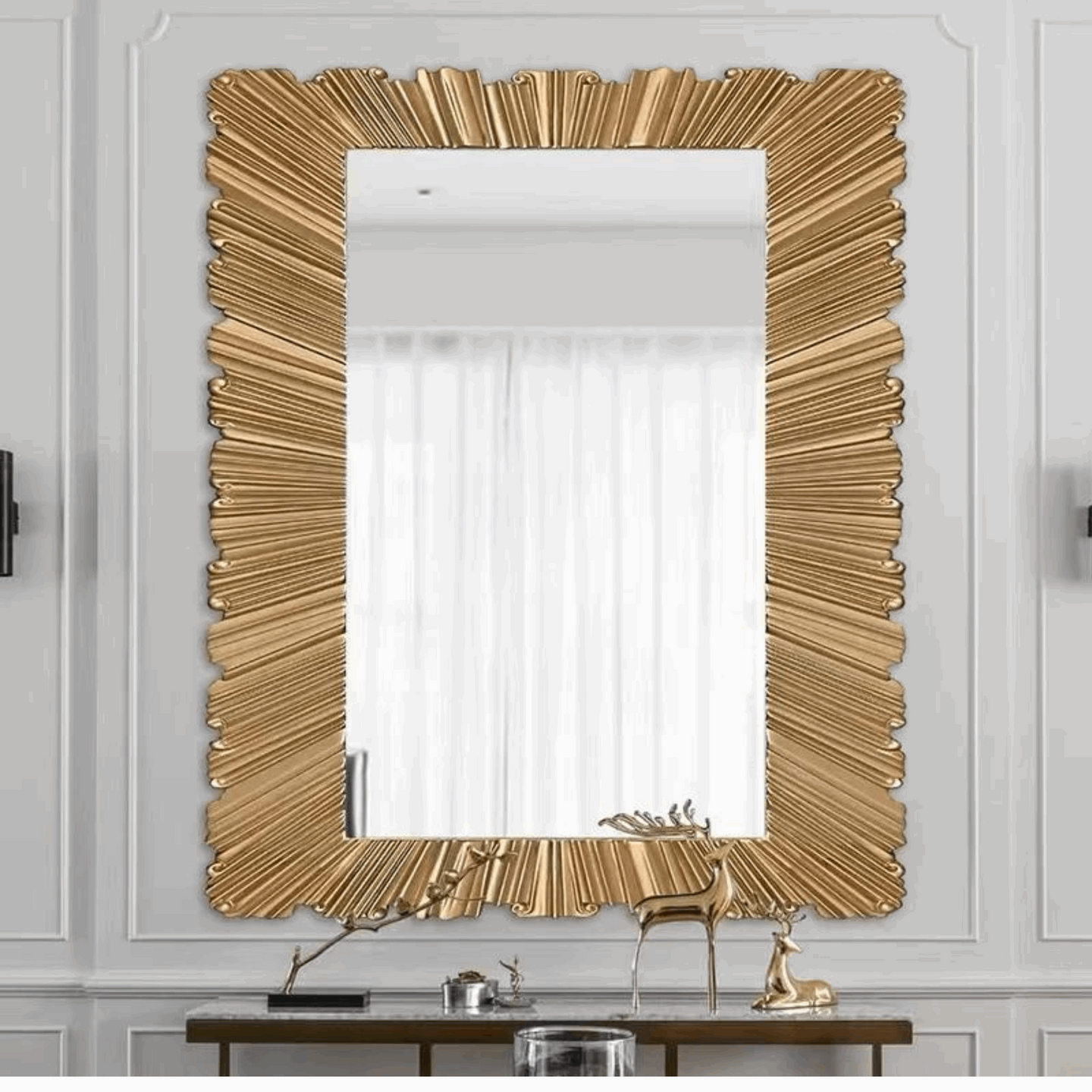 Grand miroir doré contemporain – DORÉA