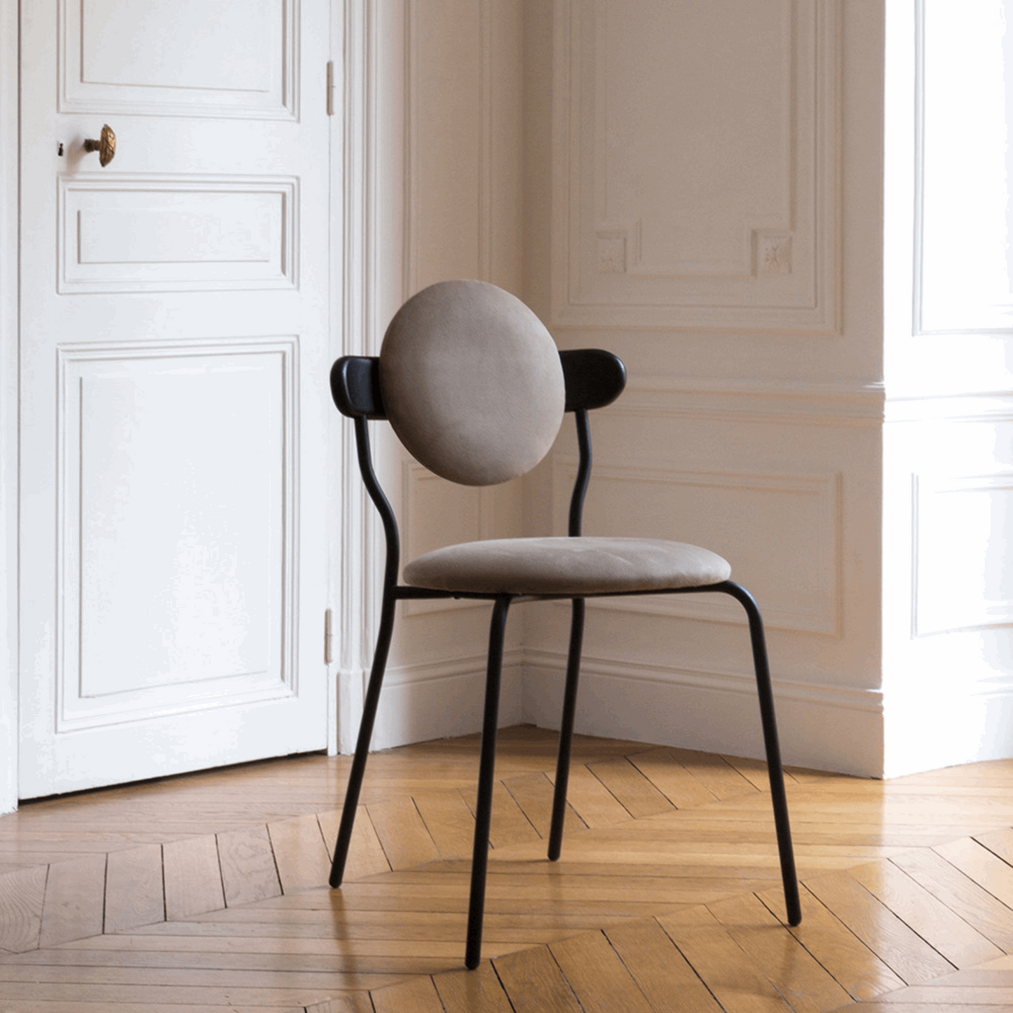 Chaise en cuir nappa design – PURELIA