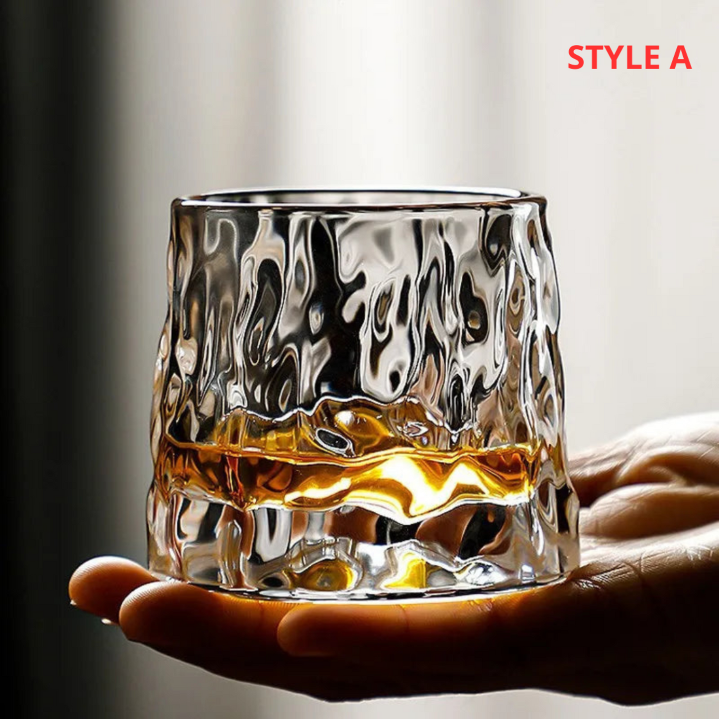 Rotating Textured Whiskey Glass: SPIRALY