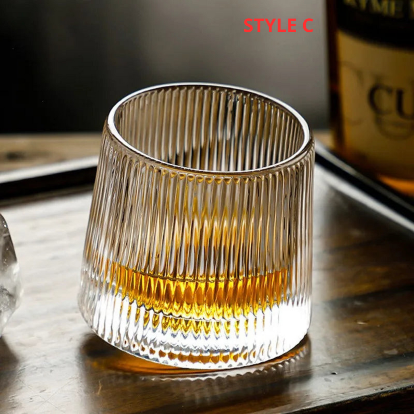 Rotating Textured Whiskey Glass: SPIRALY