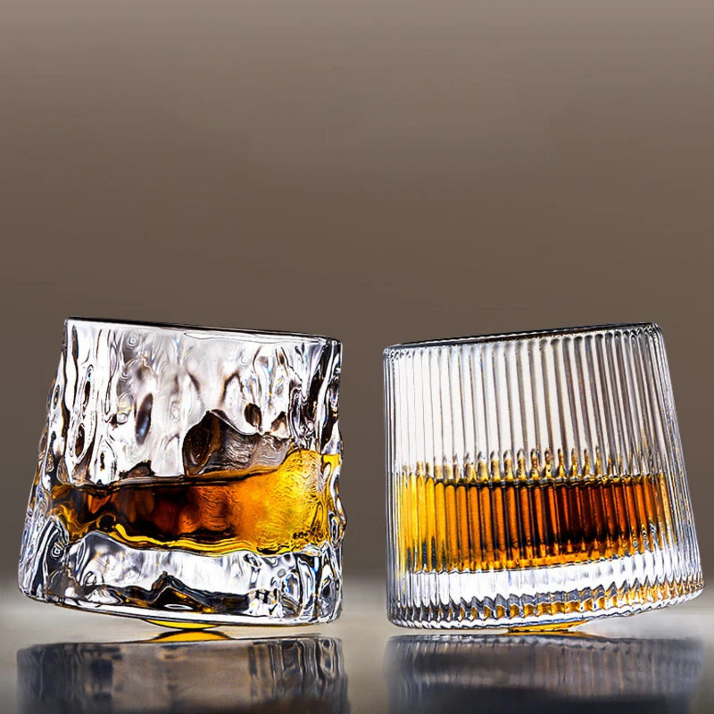 Rotating Textured Whiskey Glass: SPIRALY