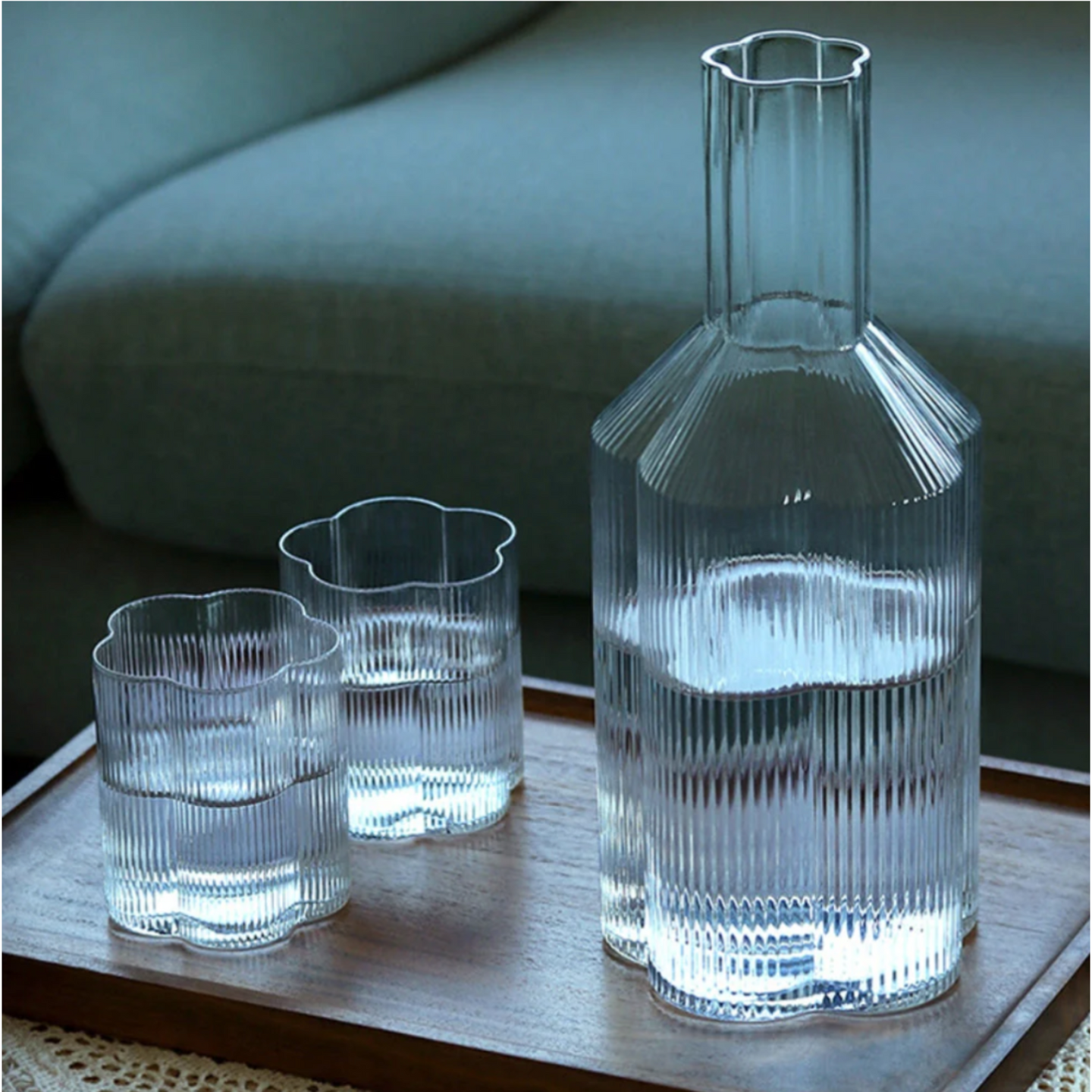 Designer-Wasserkaraffe aus Glas – LYRA