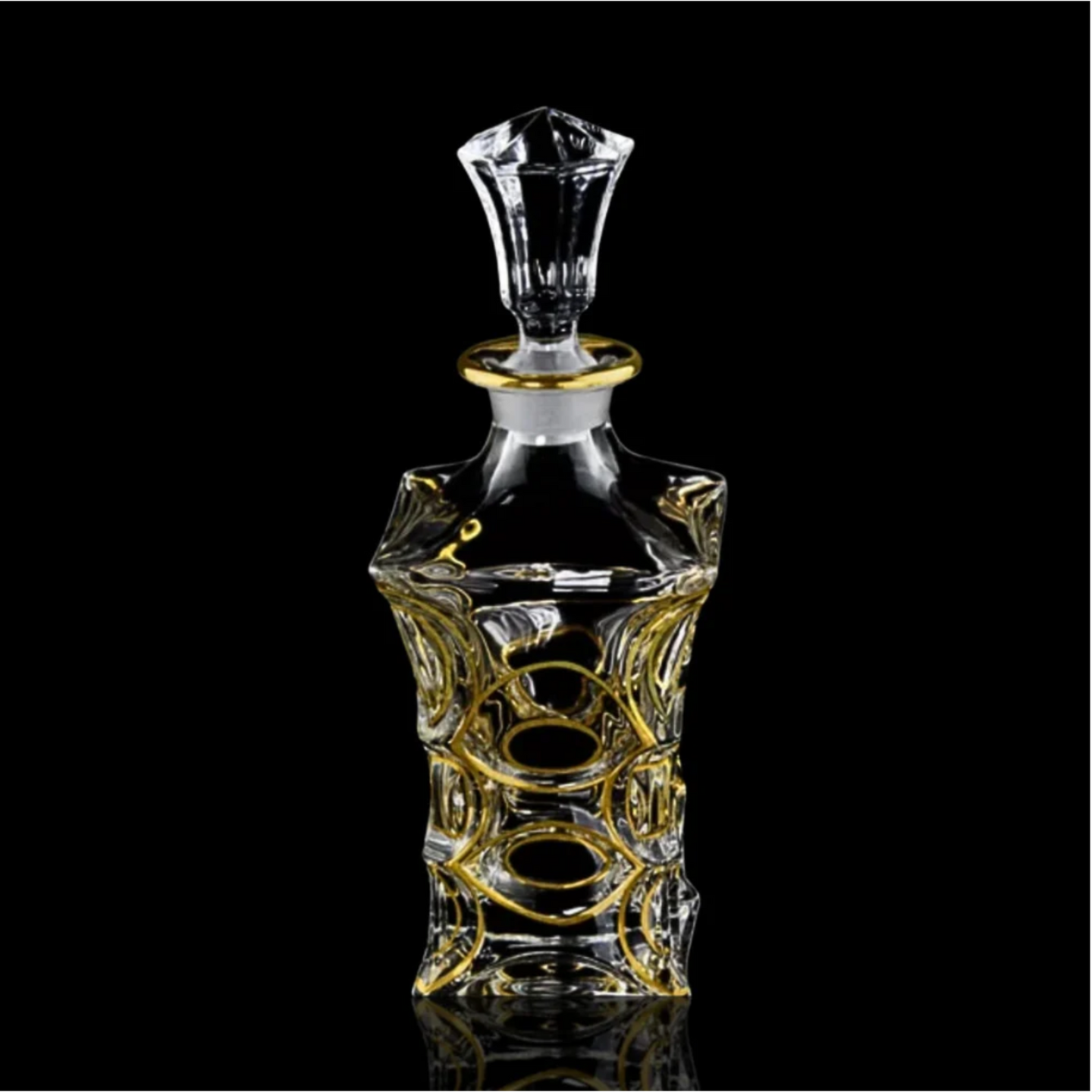 Whiskey decanter in golden crystal – GOLDEN RADIANCE