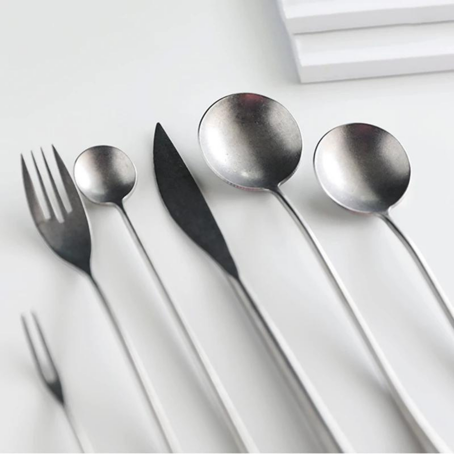 Matte silver cutlery in design stainless steel – NEXUS 