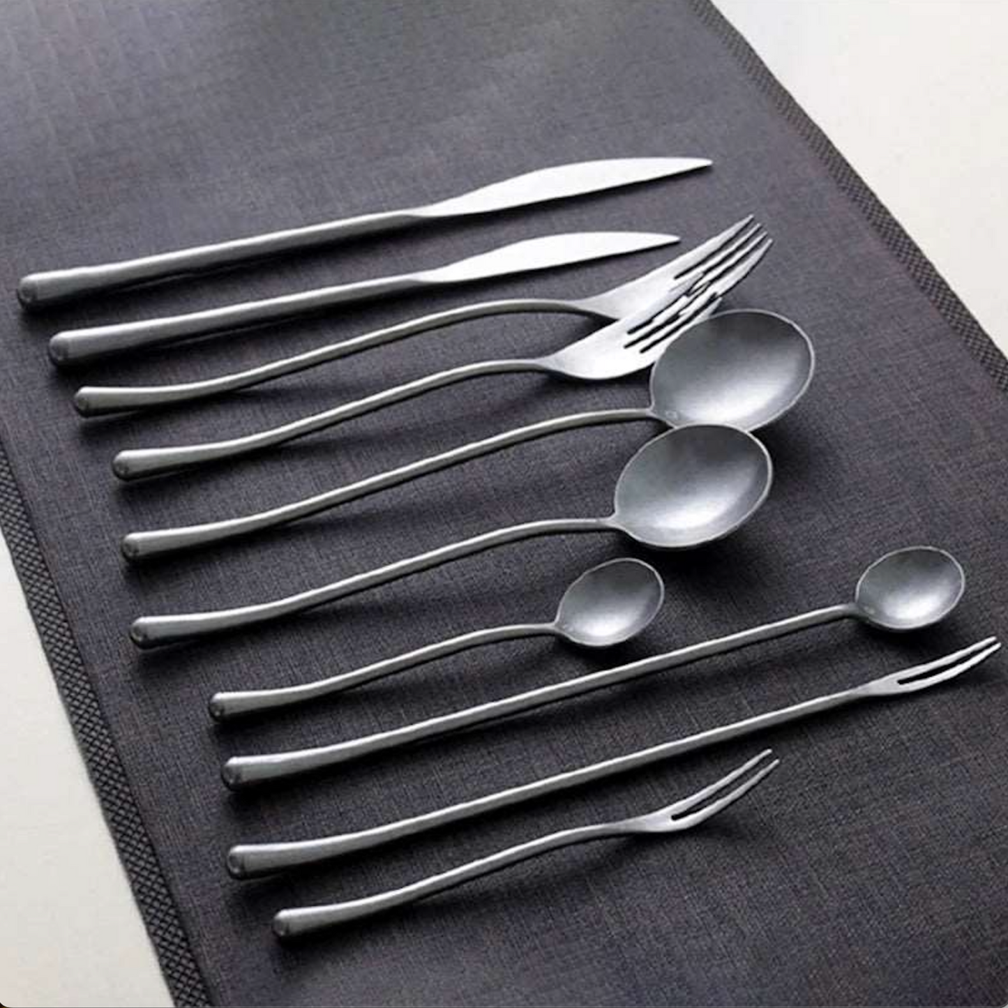 Matte silver cutlery in design stainless steel – NEXUS 