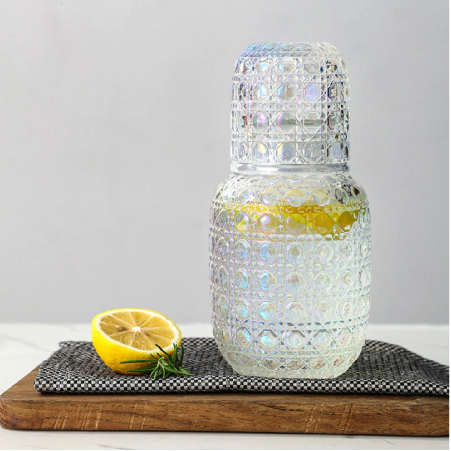 Design glass carafe – IRYS