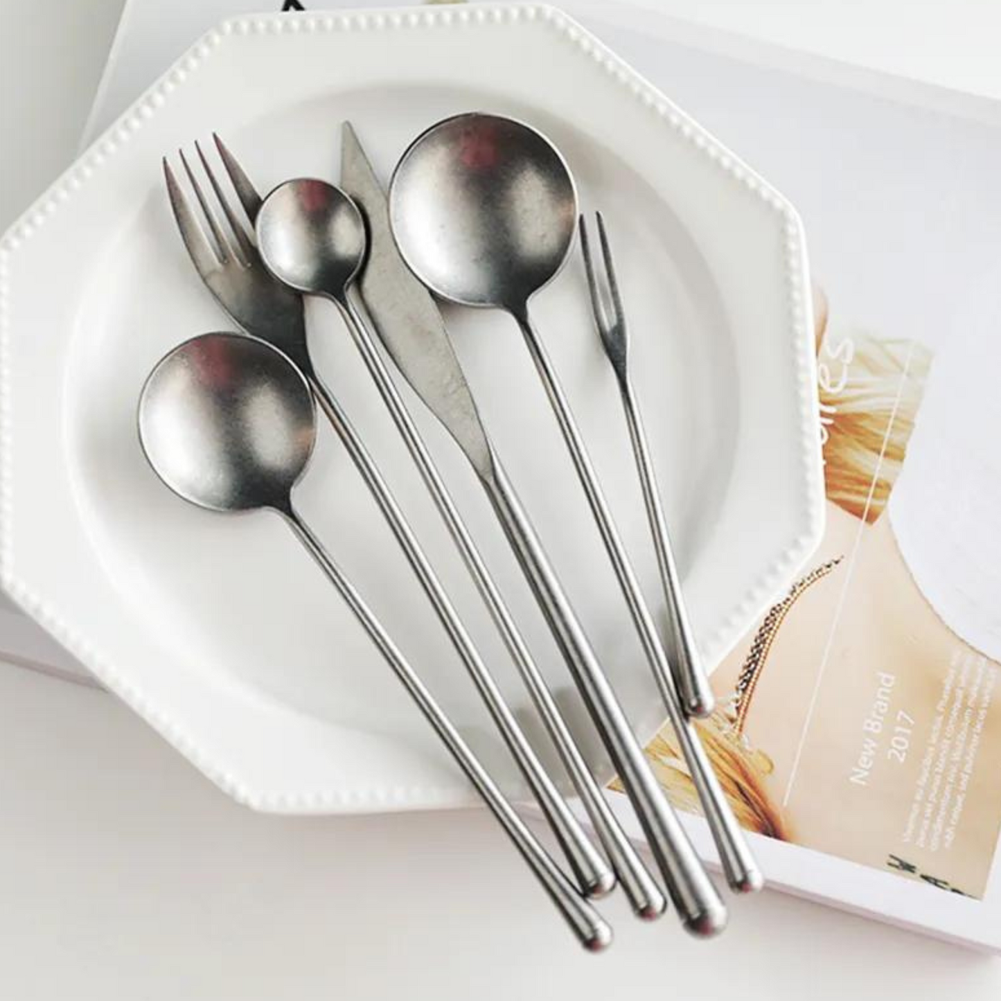 Matte silver cutlery in design stainless steel – NEXUS 