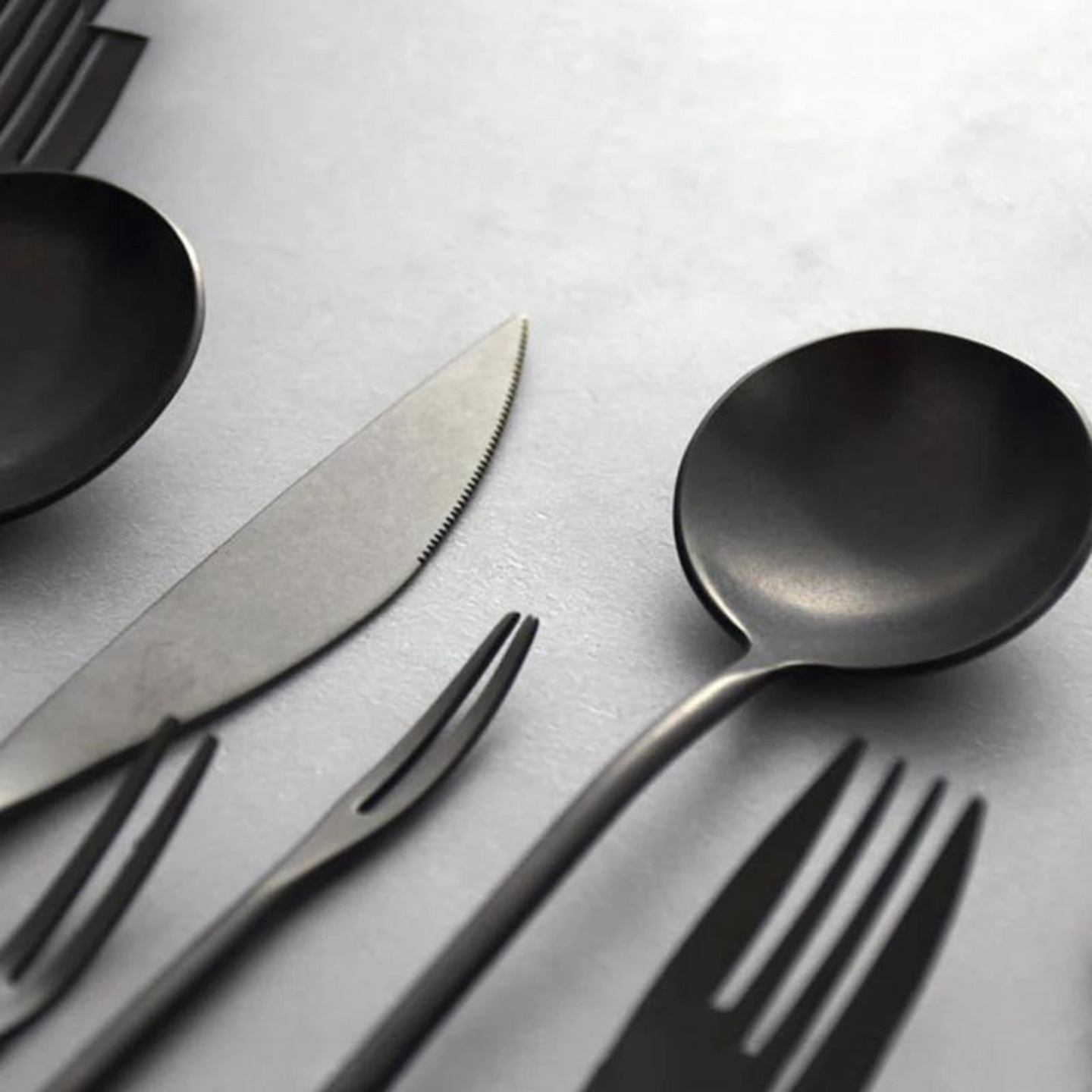 Matte black design stainless steel cutlery – HELIX 