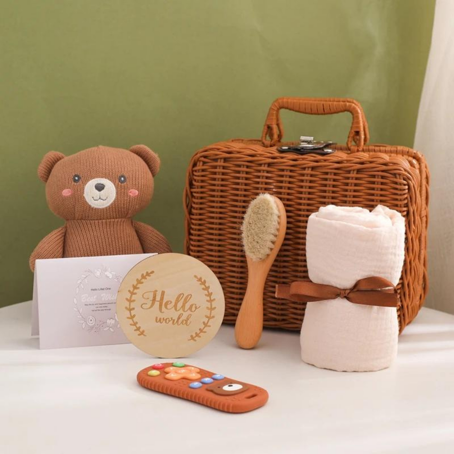 Wicker briefcase birth box – NEWBORN